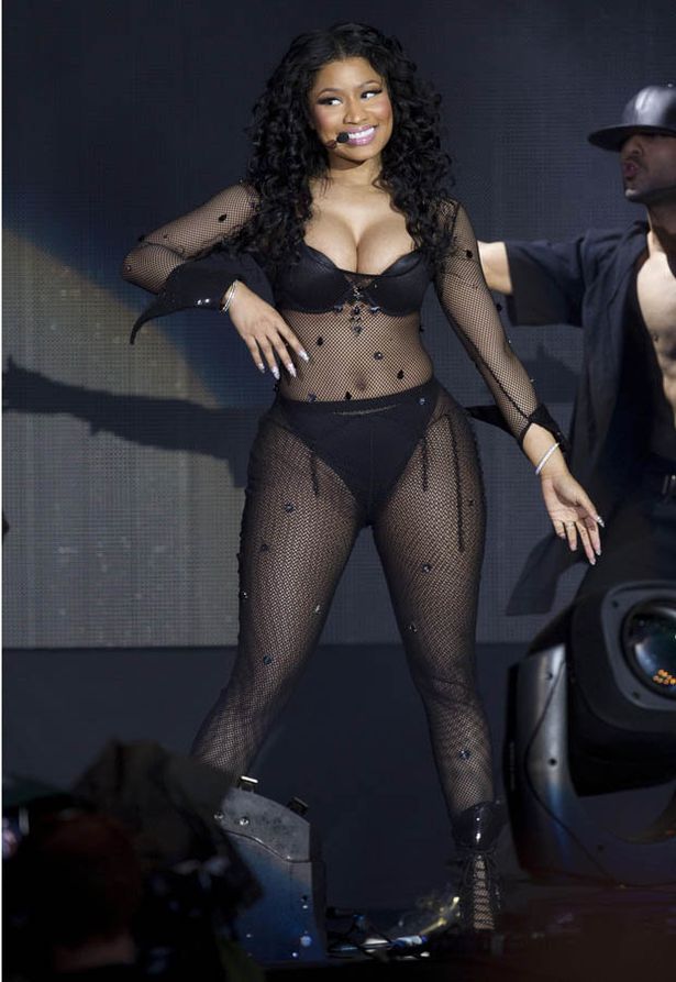 Nicki Minaj puts on raunchy Wireless performance after turning up TWO hours late - Daily Star